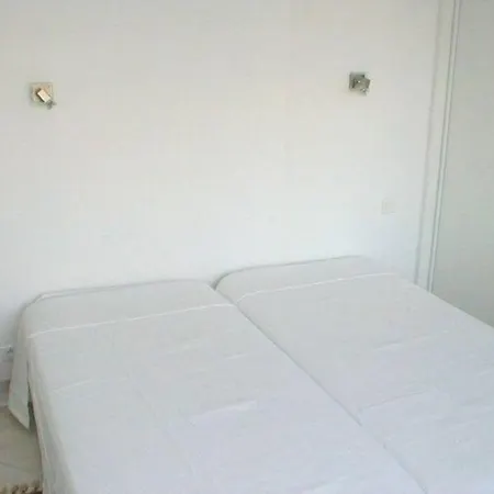 Apartmán F2 Climatise Piscine Proche Cavalaire-sur-Mer